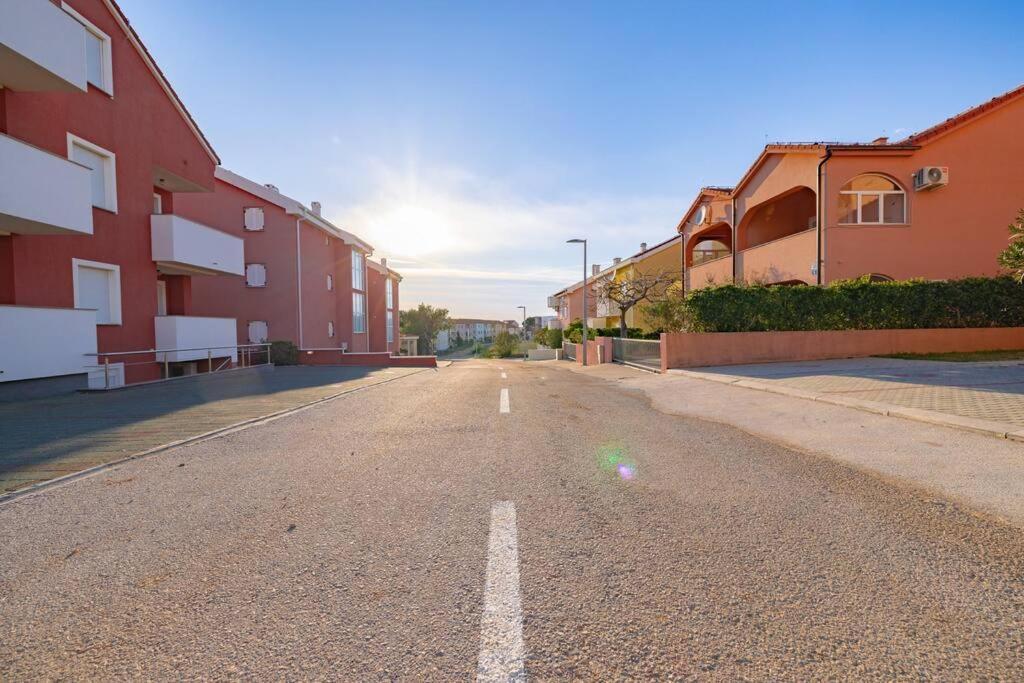 Apartment Vito, Pag Island Повляна Екстер'єр фото